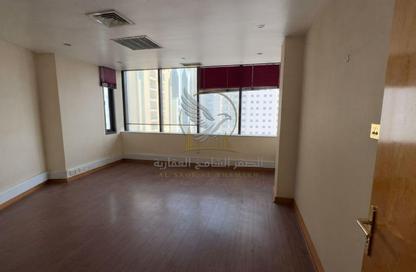 Office Space - Studio - 3 Bathrooms for rent in Salam Tower - Al Majaz 1 - Al Majaz - Sharjah
