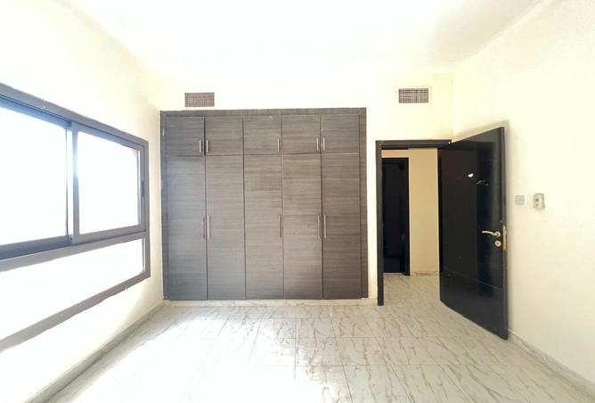 106866836 - Property Image 2