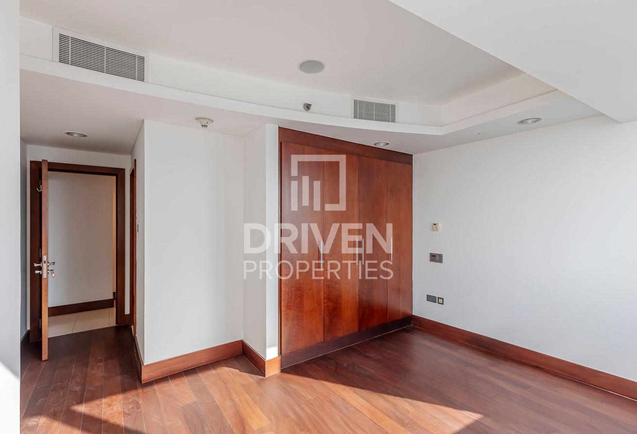 Modern and Stylish Interior Design | Vacant photo 5