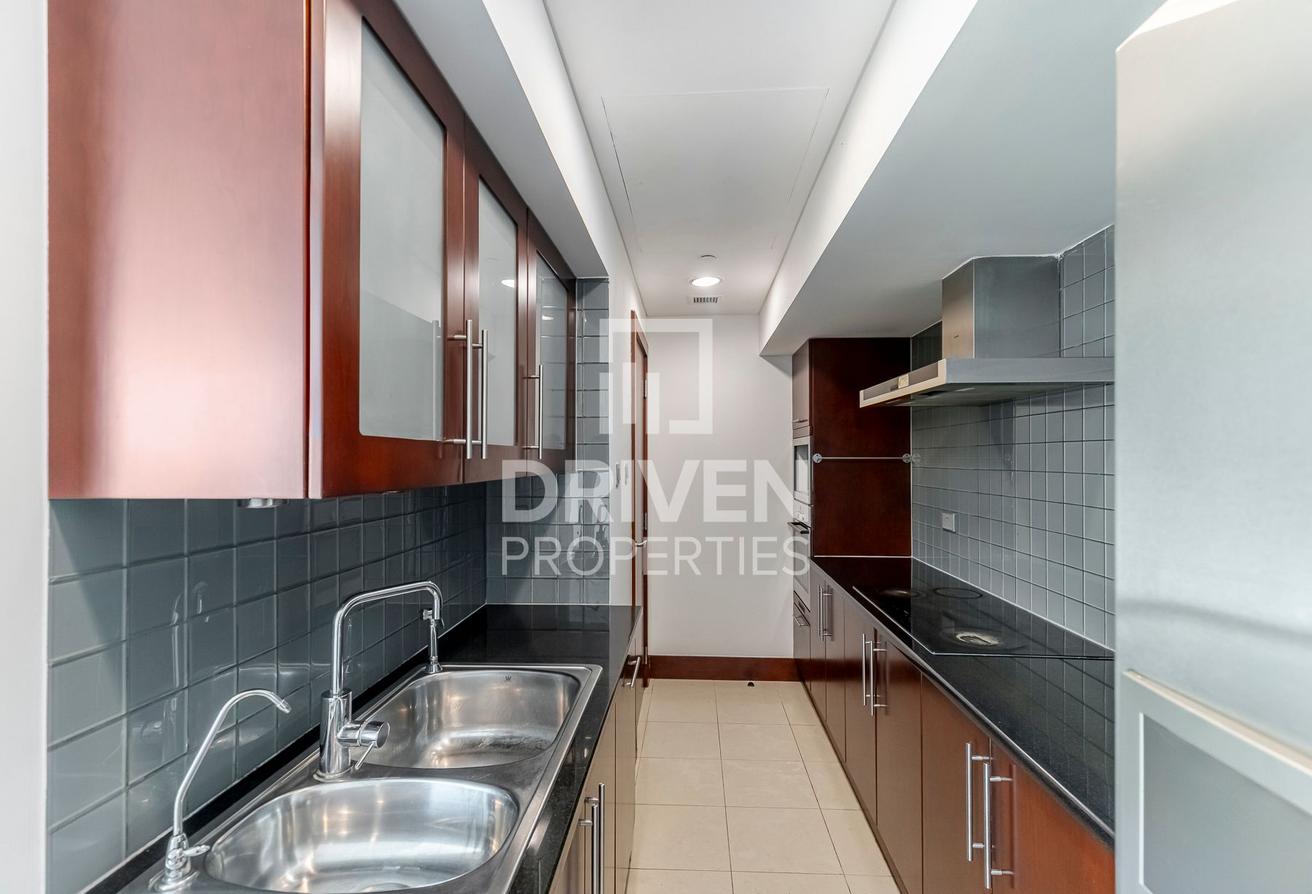 Modern and Stylish Interior Design | Vacant photo 10