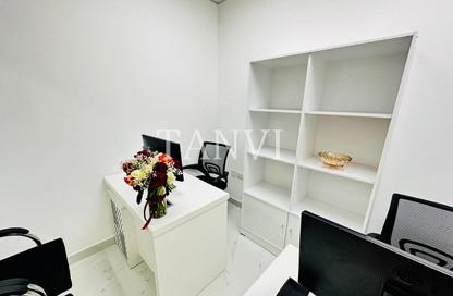 Office Space - Studio - 1 Bathroom for rent in Reem Residency - Al Karama - Dubai