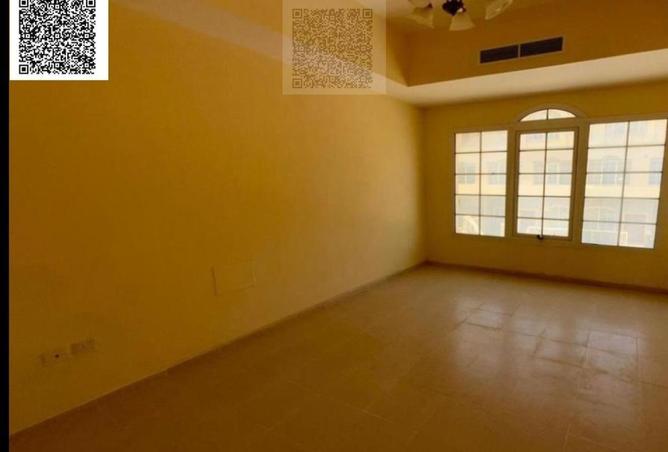 75787339 - Property Image 3