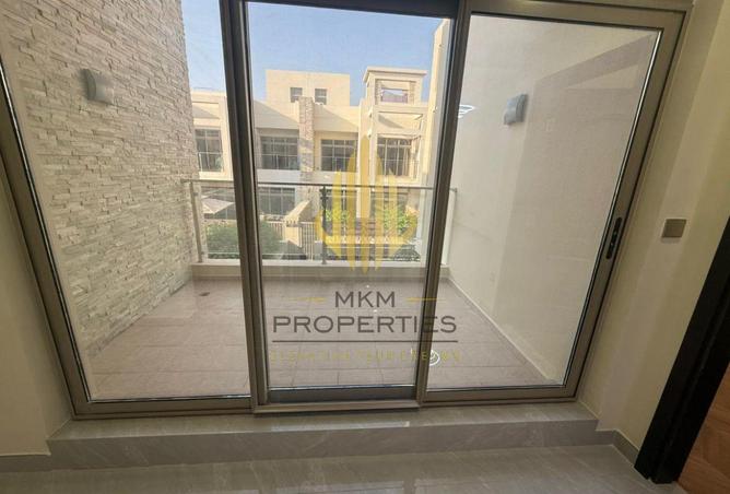 2OibFvy9wZ6 - Property Image 2