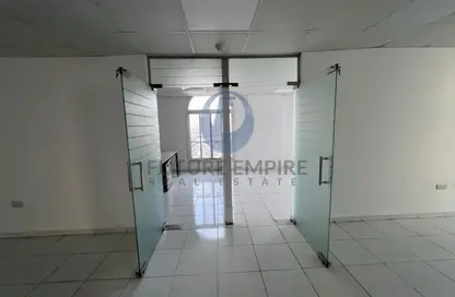 Office Space - Studio - 1 Bathroom for rent in Al Muraqqabat - Deira - Dubai