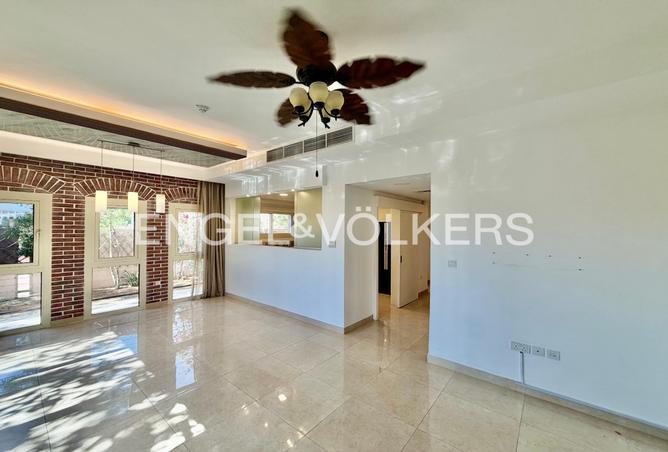 56151952 - Property Image 2