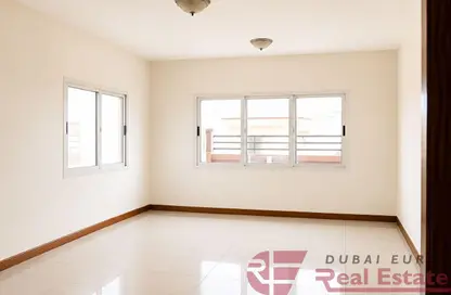 Apartment - 1 Bathroom for rent in Prestige Building - Al Nakhal Road - Deira - Dubai Apartment - 1 Bathroom for rent in Prestige Building - Al Nakhal Road - Deira - Dubai