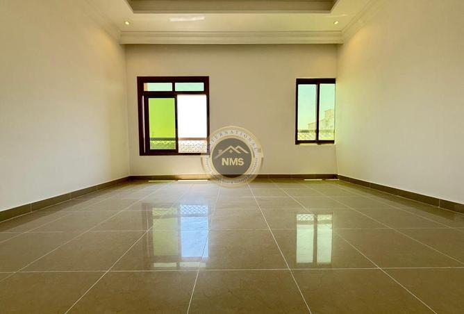 121543087 - Property Image 2