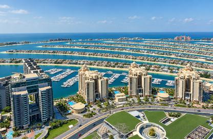 Apartment - 1 - 2 for rent in The Palm Tower - Palm Jumeirah - Dubai