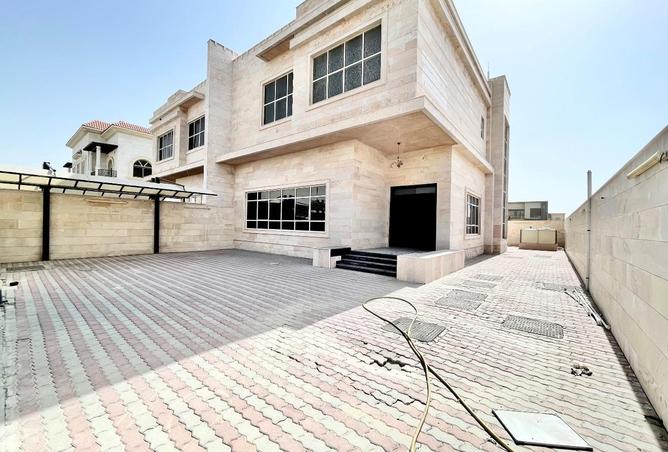 53171945 - Property Image 2