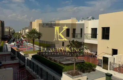 Apartment - 3 Bedrooms - 3 Bathrooms for rent in Souk Al Warsan Townhouses B - Souk Al Warsan - International City - Dubai Apartment - 3 Bedrooms - 3 Bathrooms for rent in Souk Al Warsan Townhouses B - Souk Al Warsan - International City - Dubai