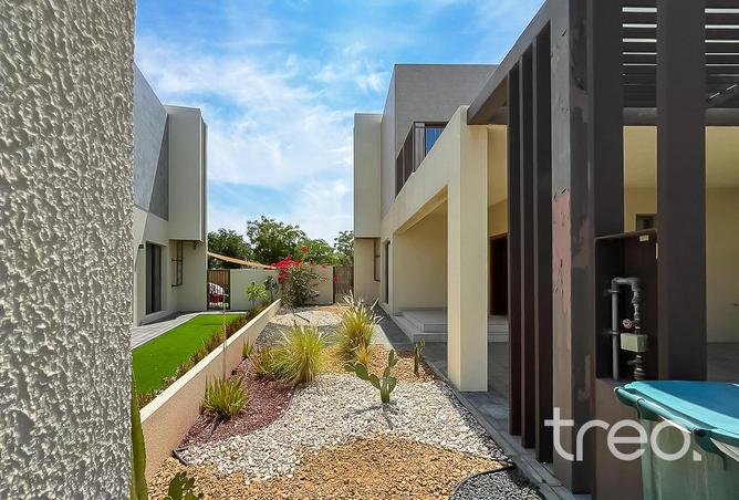 73121963 - Property Image 2