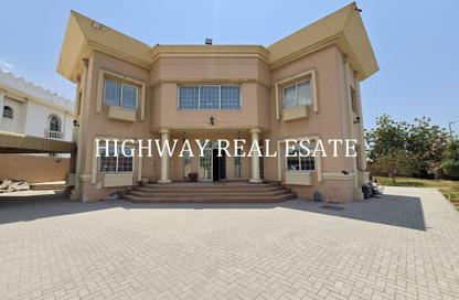 Villa - Studio - 6 Bathrooms for rent in Al Ramaqiya - Wasit - Sharjah