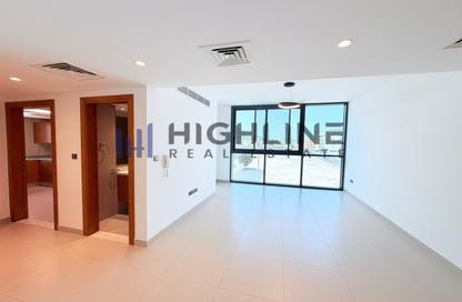 Apartment - 2 - 2 for rent in Juma Al Majid Block A - Al Muraqqabat - Deira - Dubai