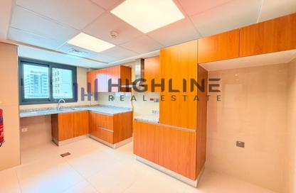 Apartment - 2 - 2 for rent in Juma Al Majid Block A - Al Muraqqabat - Deira - Dubai