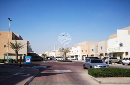 Villa - 2 Bedrooms - 3 Bathrooms for rent in Contemporary Style - Al Reef Villas - Al Reef - Abu Dhabi