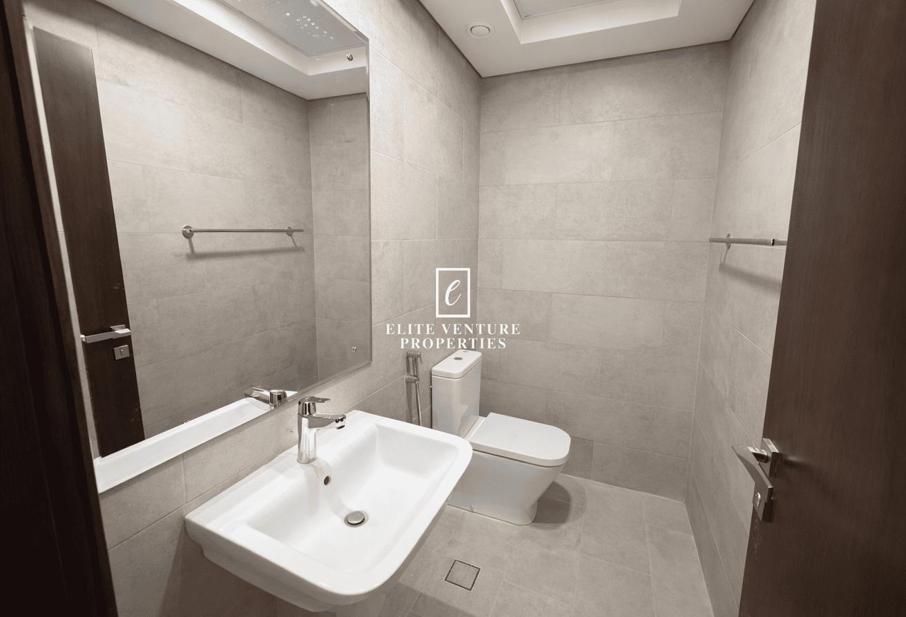 MODERN 2-BHK | SPACIOUS | PRIME LOCATION photo 9