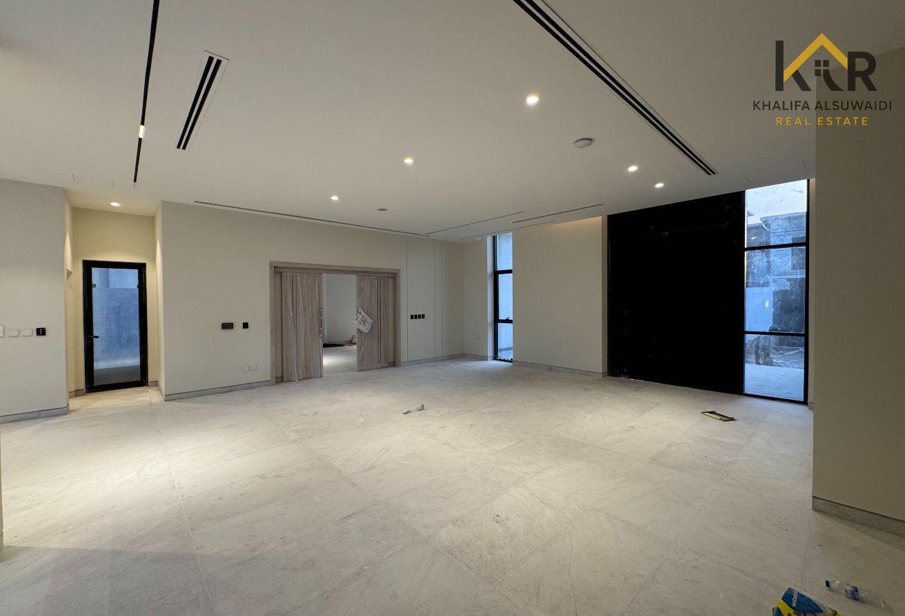 Ultra Luxury | Elevator | Swimming Pool photo 10