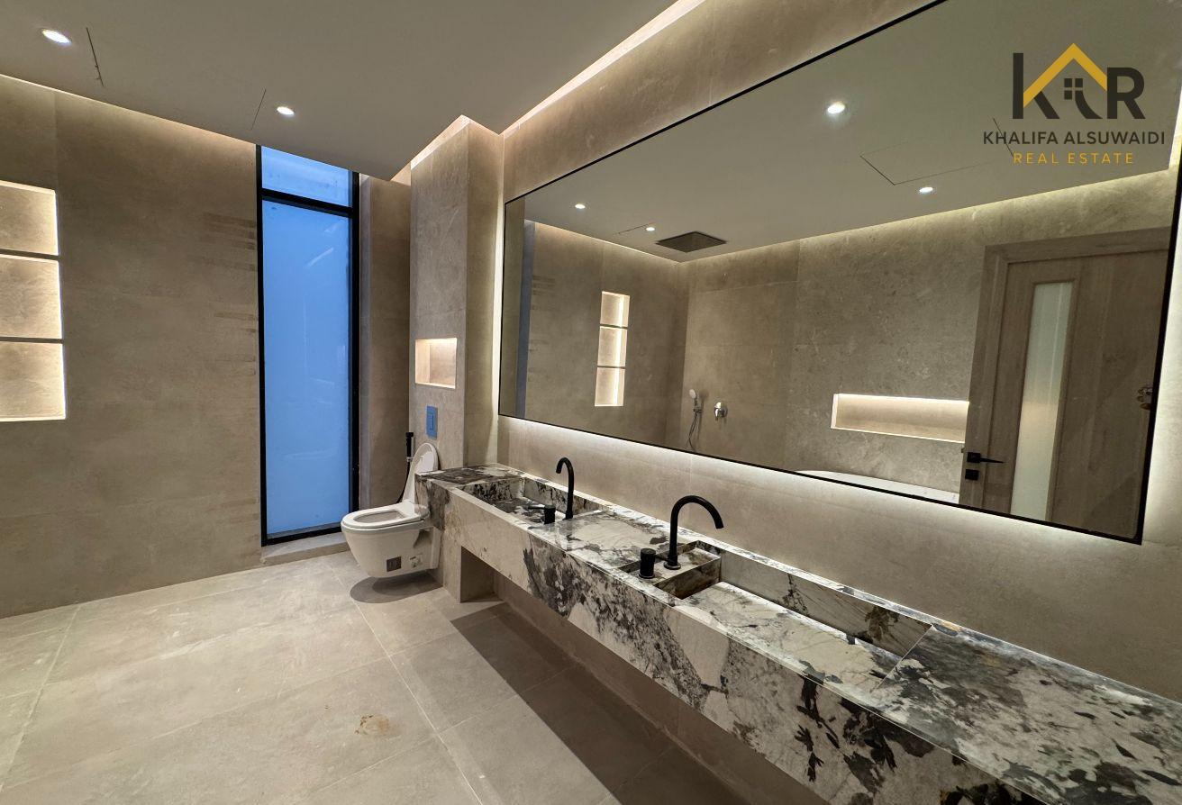 Ultra Luxury | Elevator | Swimming Pool photo 17