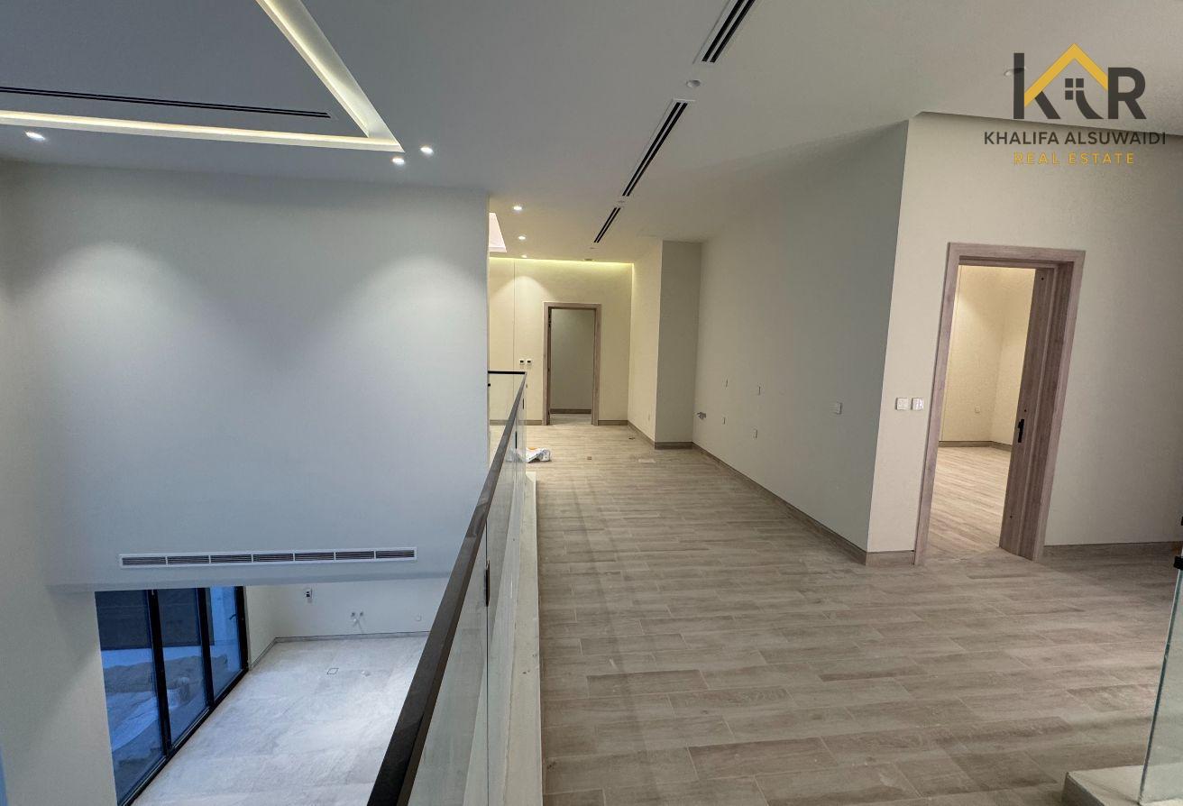 Ultra Luxury | Elevator | Swimming Pool photo 15