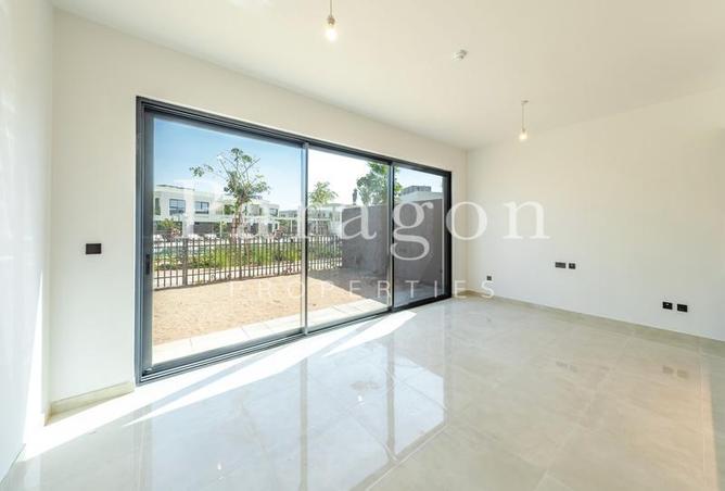 73844493 - Property Image 2