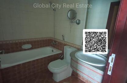 Apartment - 2 Bedrooms - 2 Bathrooms for rent in Corniche Tower - Ajman Corniche Road - Ajman