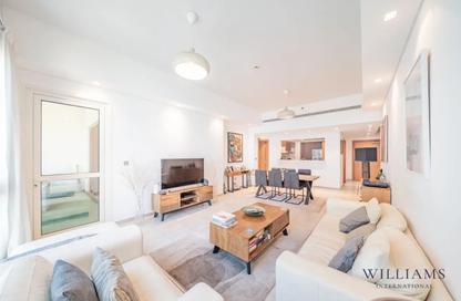 Apartment - 2 Bedrooms - 2 Bathrooms for rent in Marina Residences 5 - Marina Residences - Palm Jumeirah - Dubai