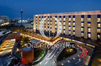 Hotel  and  Hotel Apartment - 2 Bedrooms - 3 Bathrooms for rent in Millennium Residences - Saadiyat Island - Abu Dhabi