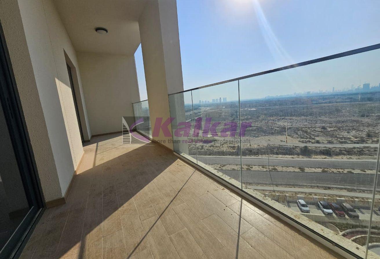 Modern 1 B/R | well maintained | Vacant photo 5