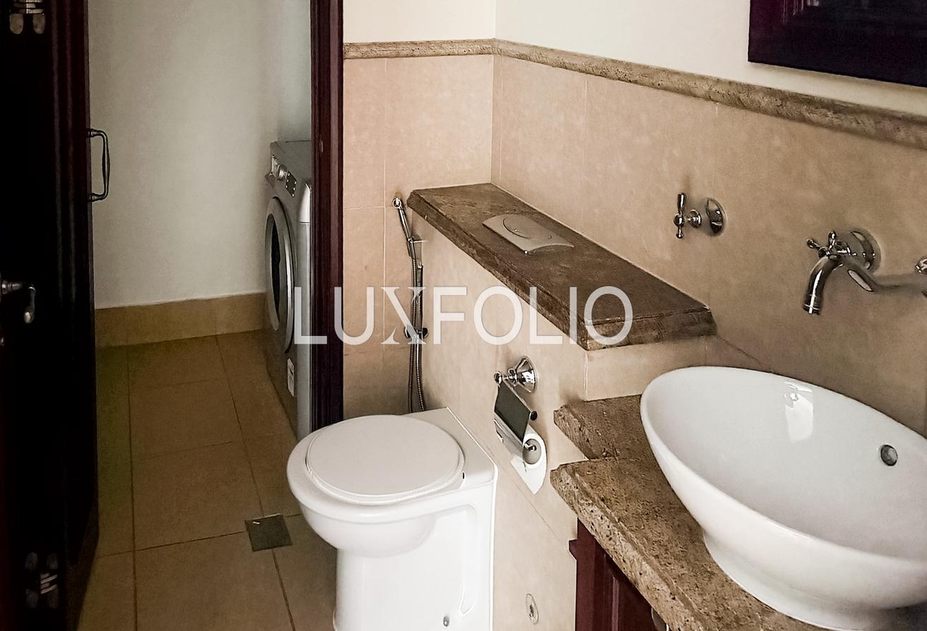 OT Specialist | Separate Dining | Pool Facing photo 13