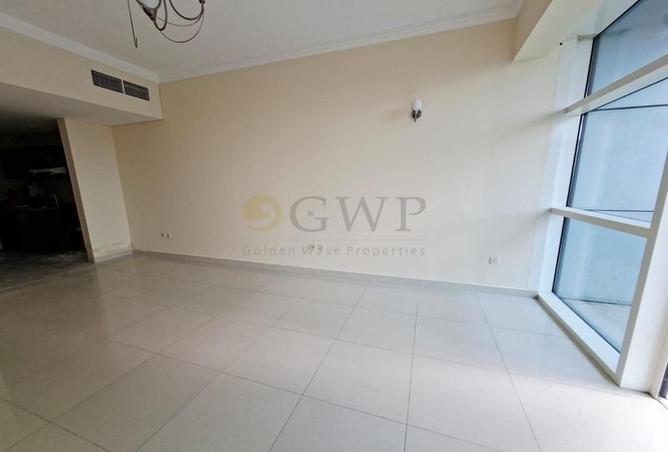 71122379 - Property Image 3