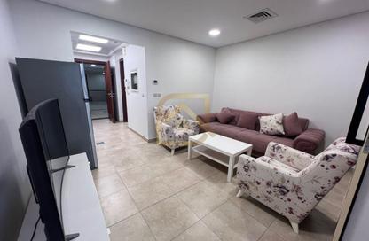 Apartment - Studio - 1 for rent in European - Canal Residence - Dubai Sports City - Dubai