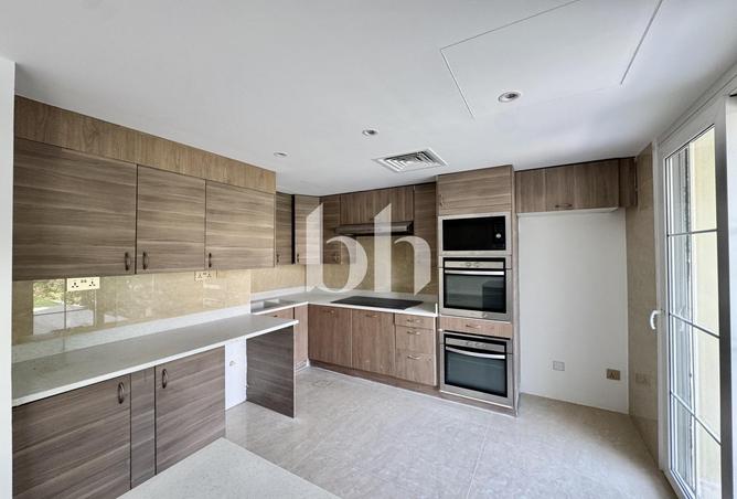 57767107 - Property Image 3