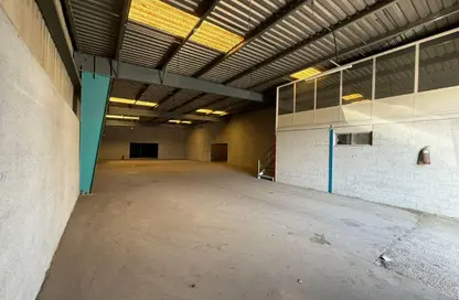 مستودع - استوديو - 2 حمامات للايجار في بناية اس جي 10 - المنطقة الصناعية رقم 10 - المنطقة الصناعية بالشارقة - الشارقة مستودع - استوديو - 2 حمامات للايجار في بناية اس جي 10 - المنطقة الصناعية رقم 10 - المنطقة الصناعية بالشارقة - الشارقة