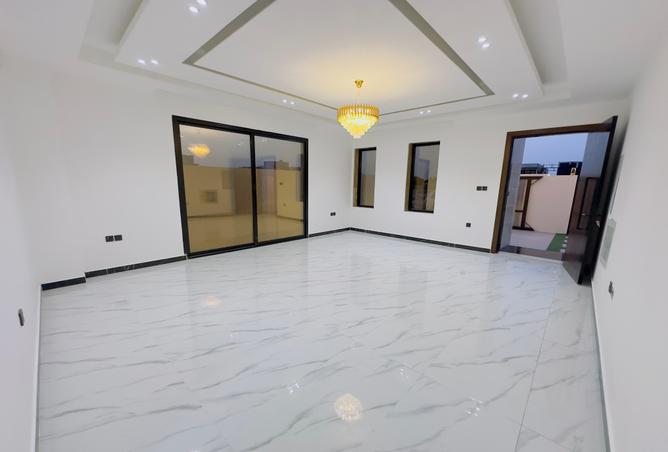 122942414 - Property Image 3