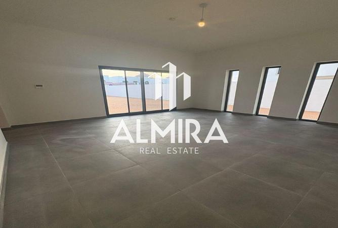 67445739 - Property Image 2