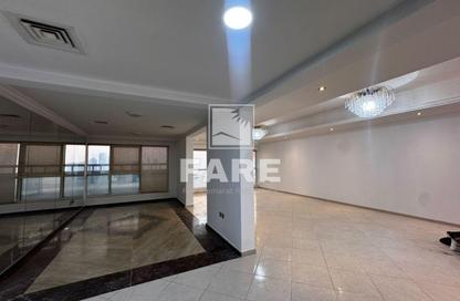 Duplex - 5 - 6 for sale in Al Anwar Tower - Al Khan Lagoon - Al Khan - Sharjah