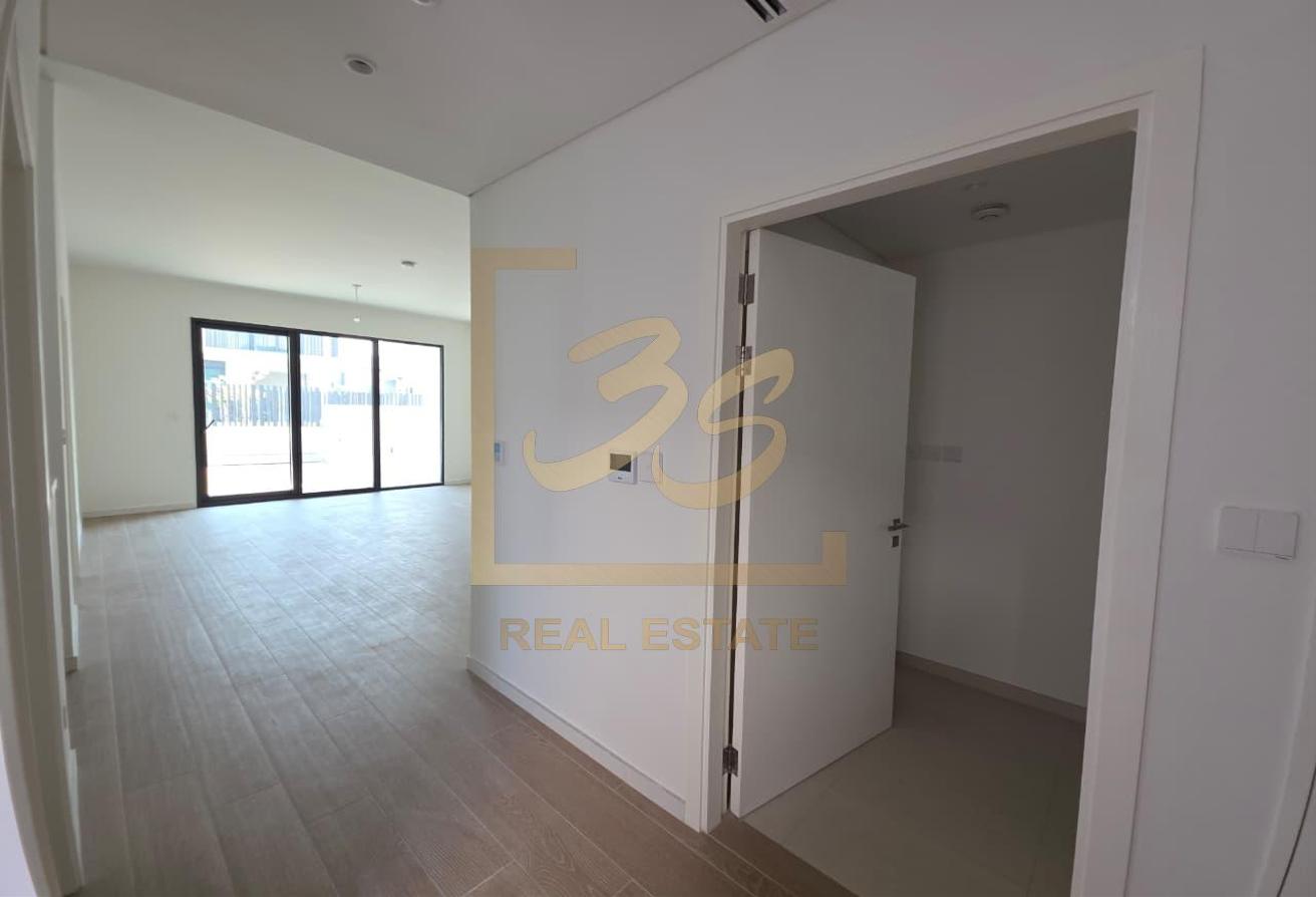 COMMUNITY VIEW | VACANT | MULTIPLE OPTIONS photo 16