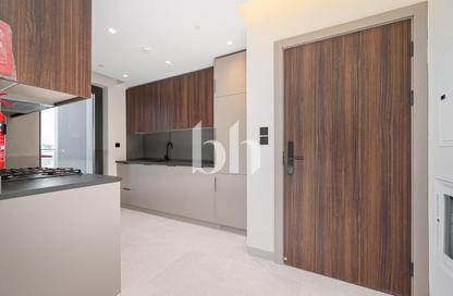 Apartment - 2 - 3 for rent in Oasis 1 - Jumeirah Garden City - Al Satwa - Dubai