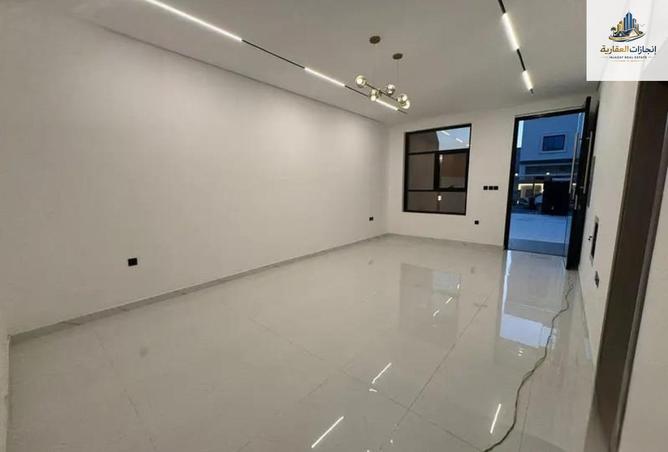 68289861 - صورة العقار 3