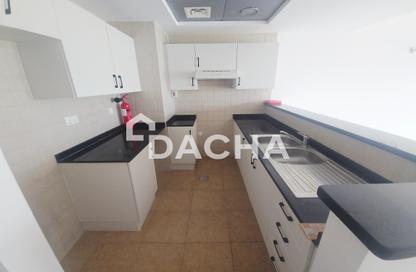 Apartment - 2 Bedrooms - 3 Bathrooms for rent in Golf View Residence - Dubai Sports City - Dubai