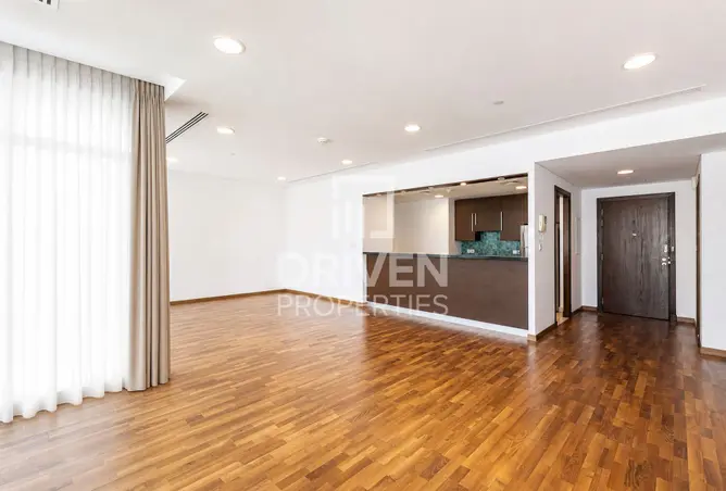 160100373 - Property Image 2