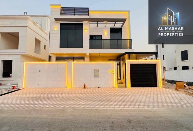 5-bedroom villa with a rooftop, including water, e