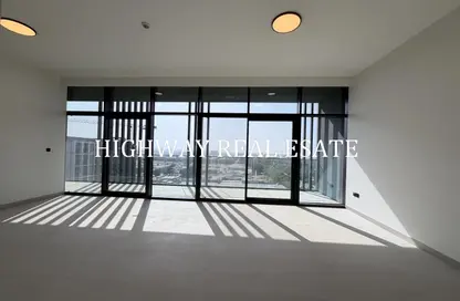 Apartment - 3 Bedrooms - 4 Bathrooms for rent in Vida 2 - Vida Residences - Aljada - Sharjah