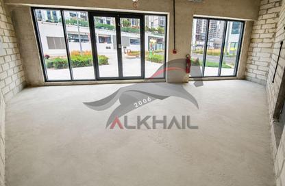 Shop - Studio - 1 Bathroom for rent in Azizi Riviera 42 - Azizi Riviera - Meydan One - Meydan - Dubai