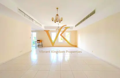 Villa - 3 Bedrooms - 3 Bathrooms for rent in Springs 4 - The Springs - Dubai