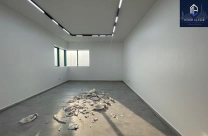 Office Space - Studio - 4 for rent in White Crown Building - Sheikh Zayed Road - Dubai Office Space - Studio - 4 for rent in White Crown Building - Sheikh Zayed Road - Dubai