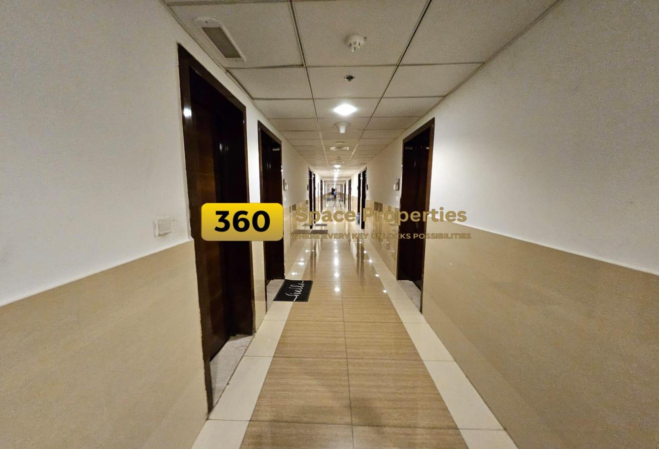 Lavish 1BR + Study | Spacious | Fully Furnished photo 17