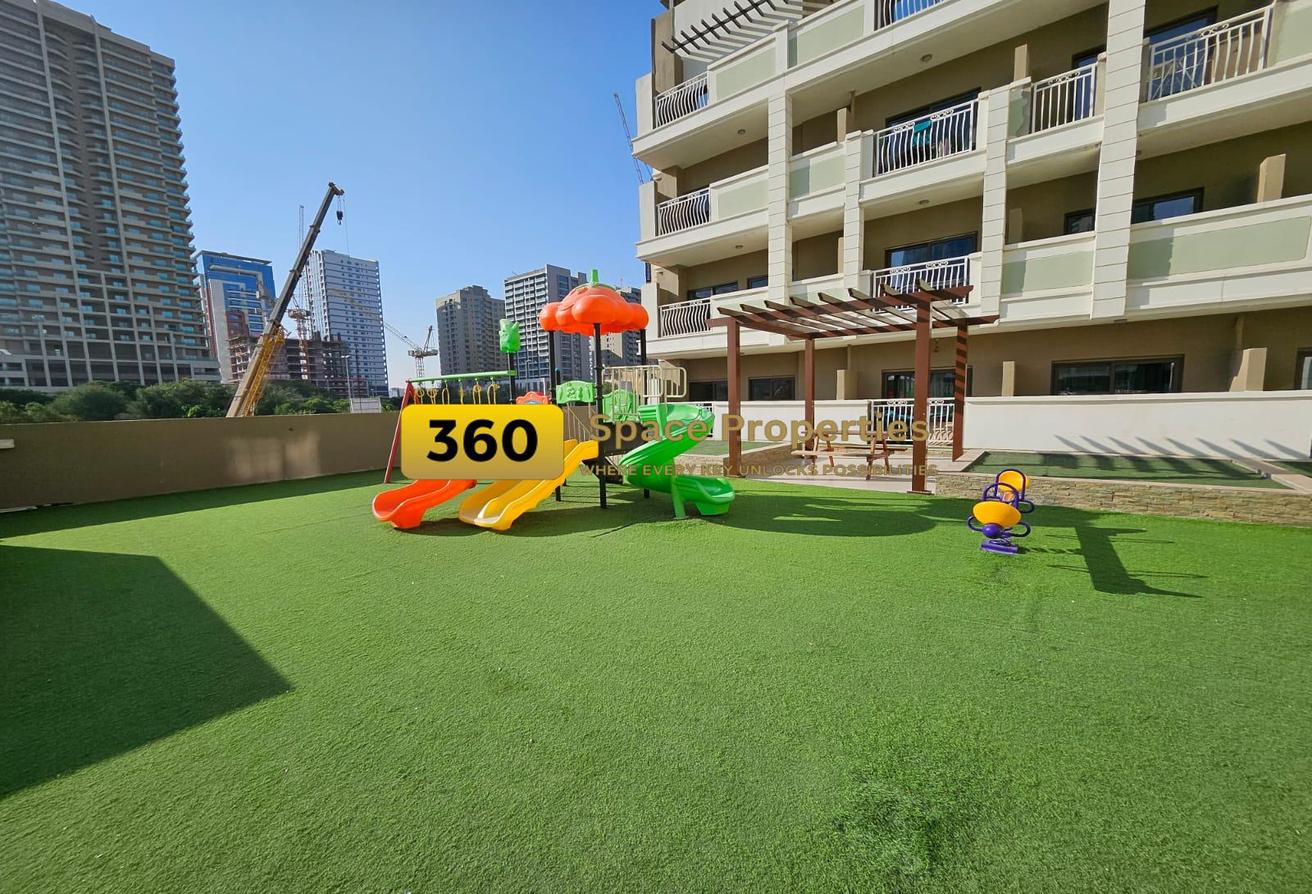 Lavish 1BR + Study | Spacious | Fully Furnished photo 26