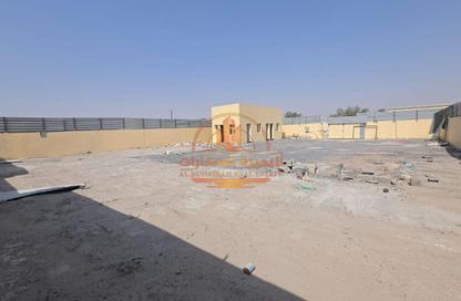 Land - Studio - 2 Bathrooms for rent in Ali Mousa Building - Al Sajaa Industrial - Al Sajaa - Sharjah