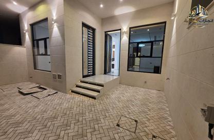 Townhouse - 4 - 6 for sale in Al Zaheya Gardens - Al Zahya - Ajman